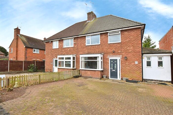 3 Bedroom Semi Detached House For Sale In Aylestone Lane, Wigston, Leicestershire, LE18