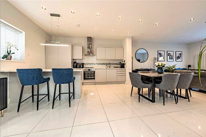 3 Bedroom End Of Terrace House For Sale In Morden Road, London, SW19