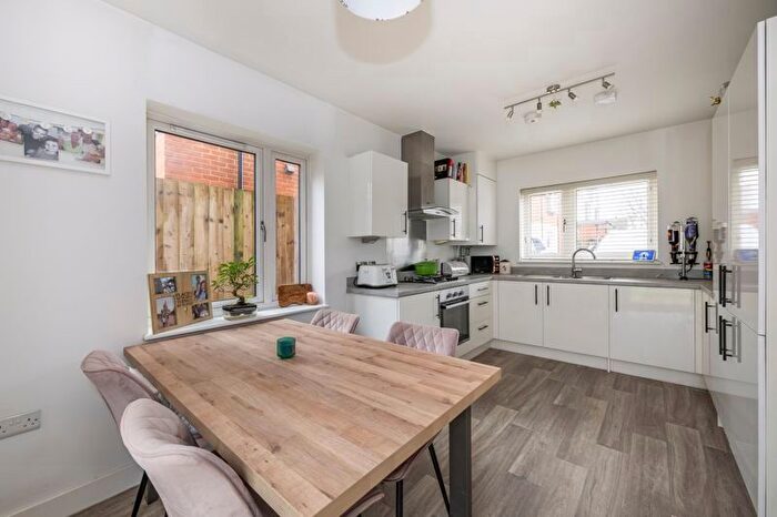 3 Bedroom Semi-Detached House For Sale In Woodpecker View, Crowborough, TN6