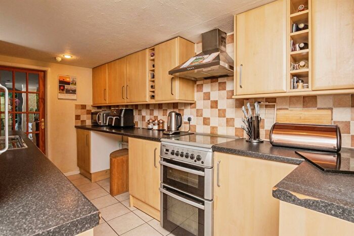 3 Bedroom Terraced House For Sale In Newtown Road, Hereford, HR4