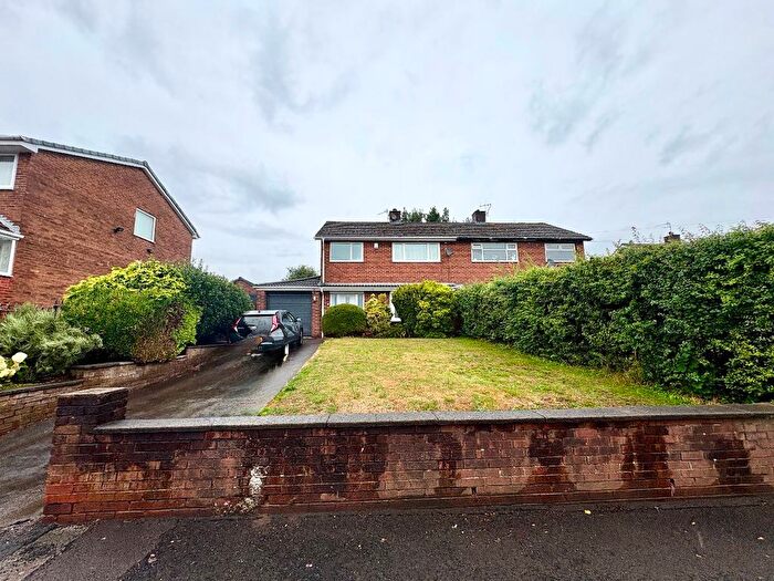 3 Bedroom Semi-Detached House For Sale In Highfield Road, Farnworth, Bolton, BL4