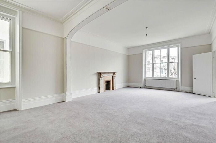 2 Bedroom Flat To Rent In Buckland Crescent, Belsize Park, NW3