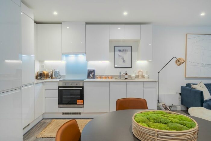 1 Bedroom Flat To Rent In Strand Street, Liverpool, L1