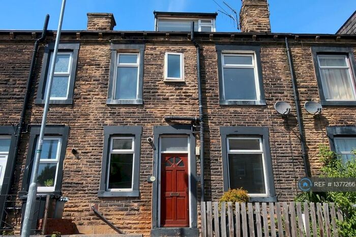 3 Bedroom Terraced House To Rent In Hartley Street, Morley, Leeds, LS27