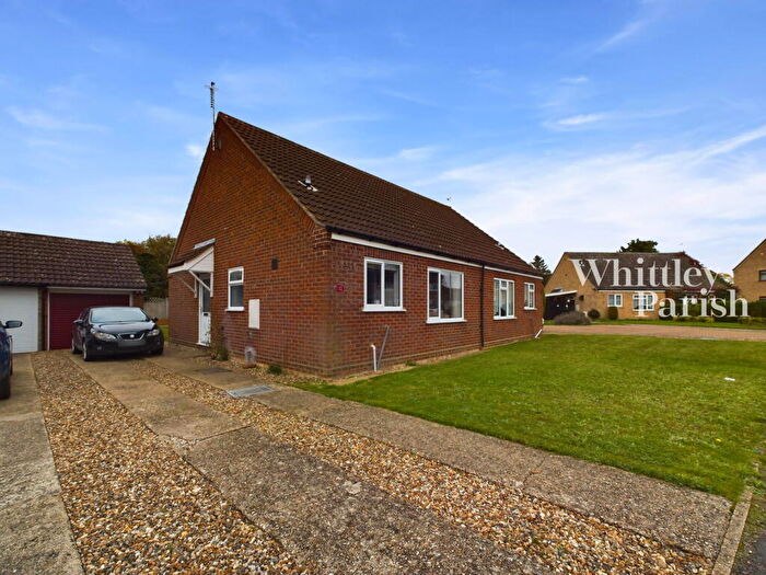 2 Bedroom Semi-Detached Bungalow For Sale In Nicholls Way, Roydon, Diss, IP22