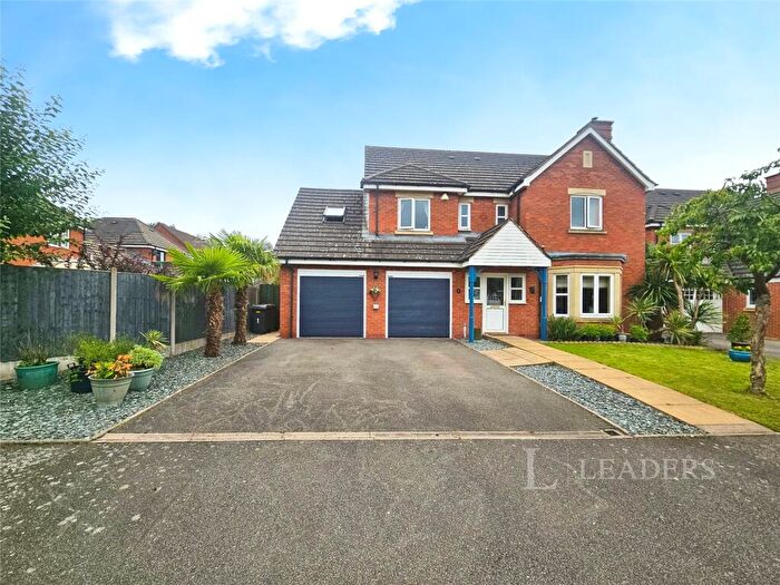 4 Bedroom Detached House For Sale In Alderson Drive, Stretton, Burton-on-Trent, DE13