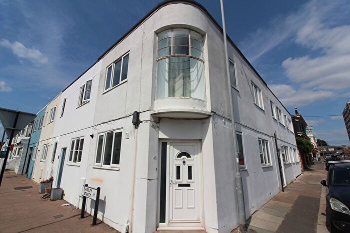 2 Bedroom Detached House To Rent In Shirley Street, Hove, East Sussex, BN3