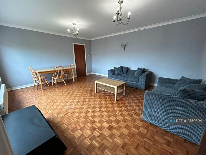 2 Bedroom Flat To Rent In Tempsford Court, Harrow, HA1