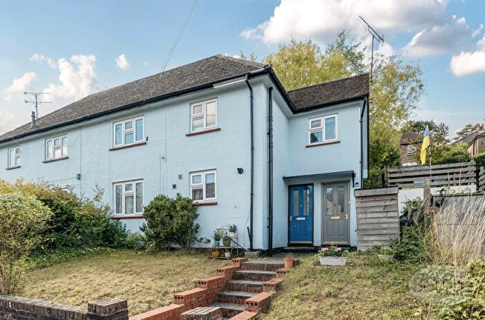 1 Bedroom Flat For Sale In Cline Road, Guildford, Surrey, GU1