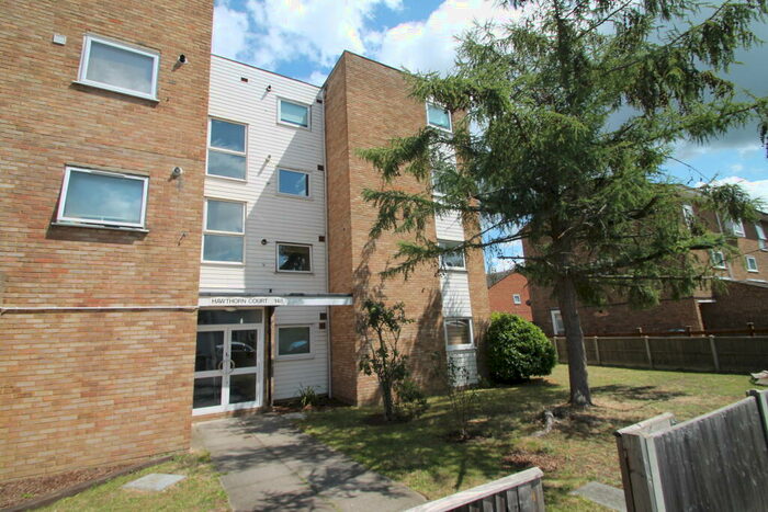 2 Bedroom Flat To Rent In St. James Road, SM1