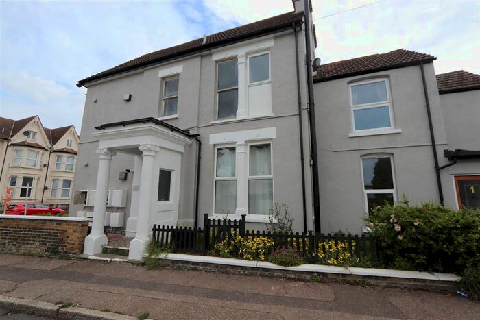 1 Bedroom Property To Rent In York Road, Southend-On-Sea, SS1