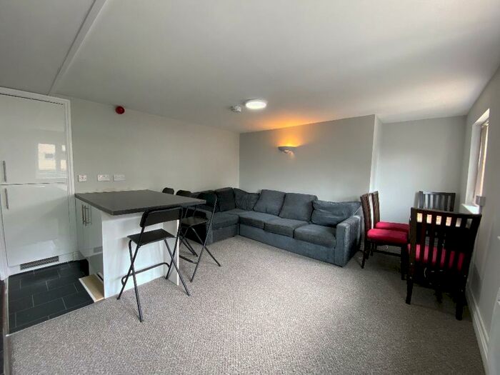 8 Bedroom Maisonette To Rent In Rhymney Terrace, Cardiff(City), CF24