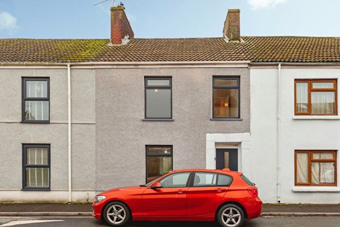3 Bedroom Terraced House For Sale In New Street, Burry Port, Carmarthenshire, SA16