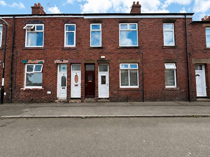 2 Bedroom Flat For Sale In Lyndhurst Terrace, Sunderland, SR4