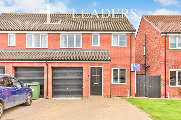 3 Bedroom Semi-Detached House To Rent In Poppy Street, Norwich, NR18