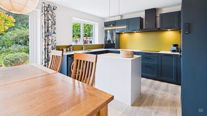2 Bedroom Bungalow For Sale In Barden, Whitehall, South Petherton, TA13