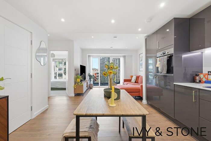 1 Bedroom Flat For Sale In Tyburn Gardens, Peto Street North, London, Greater London, E16