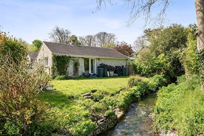 2 Bedroom House For Sale In Blagdon Close, Martinstown, Dorchester, DT2