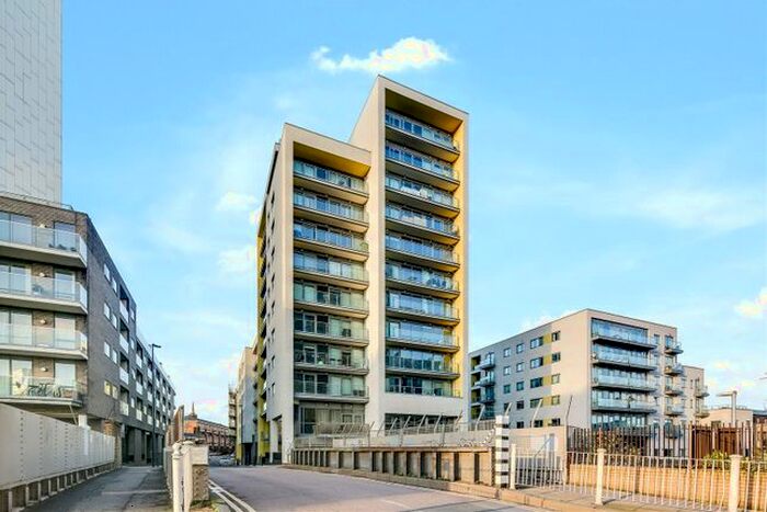 1 Bedroom Flat To Rent In Craig Tower, Aqua Vista Square, Bow, London, E3
