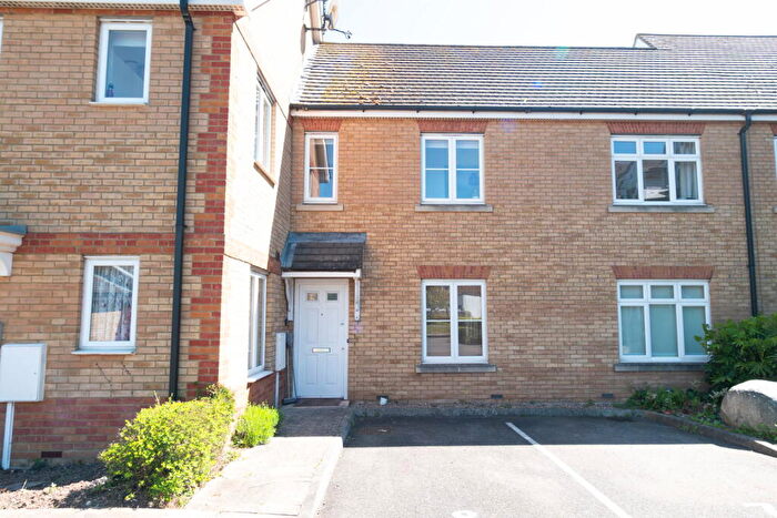 2 Bedroom Flat For Sale In Tankerton Road, Whitstable, CT5