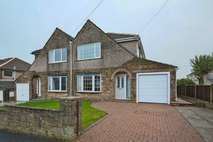 3 Bedroom House To Rent In Darnbrook Road, Barnoldswick, BB18