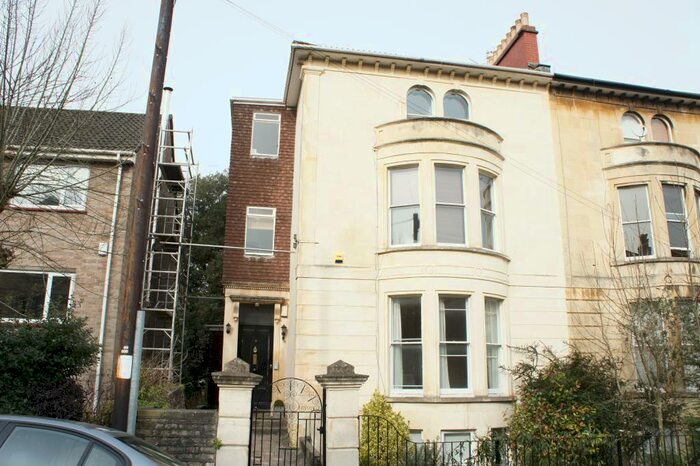 2 Bedroom Apartment To Rent In Elmgrove Road, Cotham, Bristol, BS6