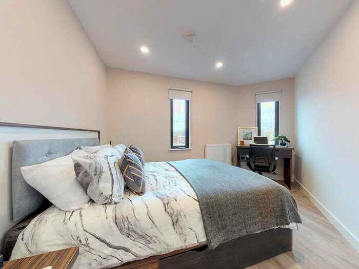 1 Bedroom Flat To Rent In Furnival Square, Sheffield, S1