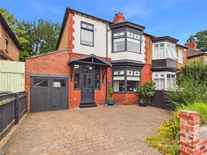 3 Bedroom Semi-Detached House For Sale In Dene Grove, Darlington, DL3