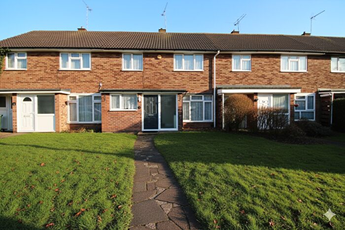 3 Bedroom Terraced House For Sale In Honeypot Lane, Basildon, SS14