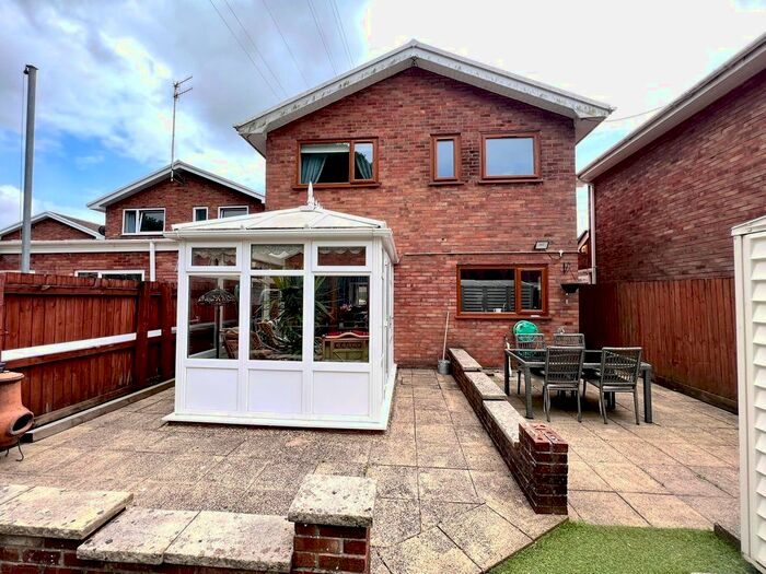 3 Bedroom Detached House For Sale In St. Marys Close, Briton Ferry, Neath, Neath Port Talbot., SA11