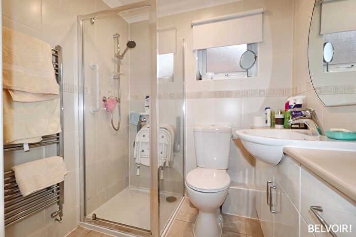 2 Bedroom Bungalow For Sale In Nant-Y-Hwyad, Glenfields, Caerphilly, CF83