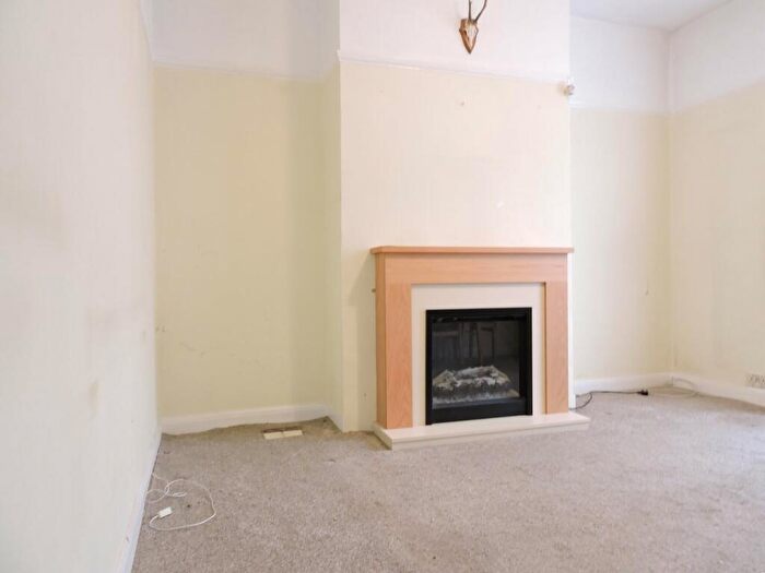 3 Bedroom Terraced House For Sale In Southfield Road, Waltham Cross, EN8