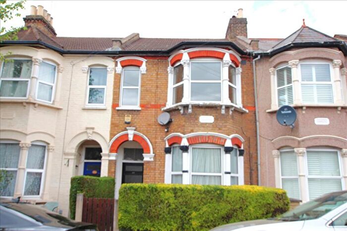 2 Bedroom Flat To Rent In Arthur Road, Edmonton, London, N9