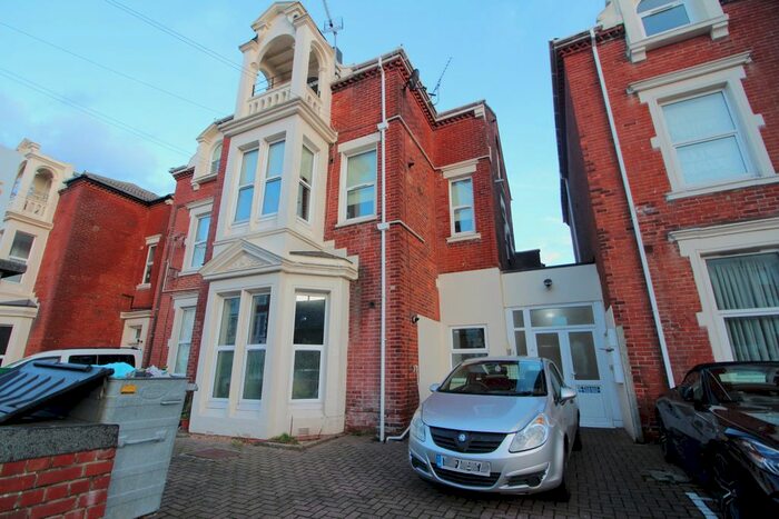 1 Bedroom Flat To Rent In St. Andrews Road, Southsea, PO5
