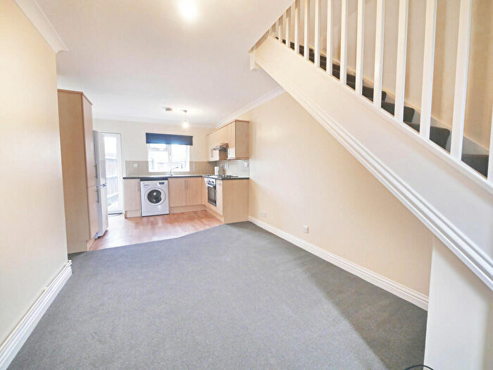 1 Bedroom Terraced House To Rent In Bicester, Oxfordshire, OX26