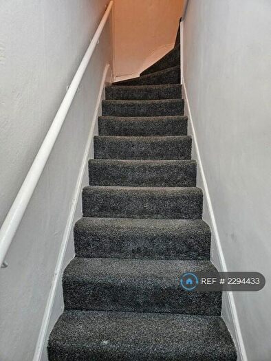 2 Bedroom Flat To Rent In Charlemont Road, London, E6