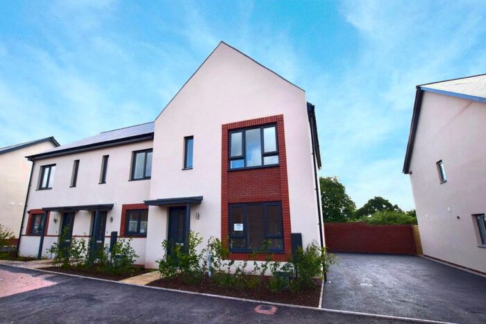 3 Bedroom Semi-Detached House To Rent In Matford, Exeter, EX2