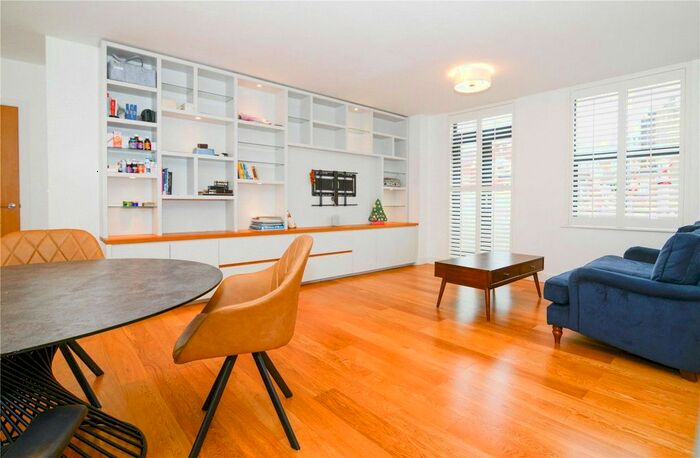 2 Bedroom Flat To Rent In St. Georges Place, Twickenham, TW1