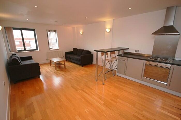 2 Bedroom Apartment To Rent In Ellesmere Street Manchester, M15