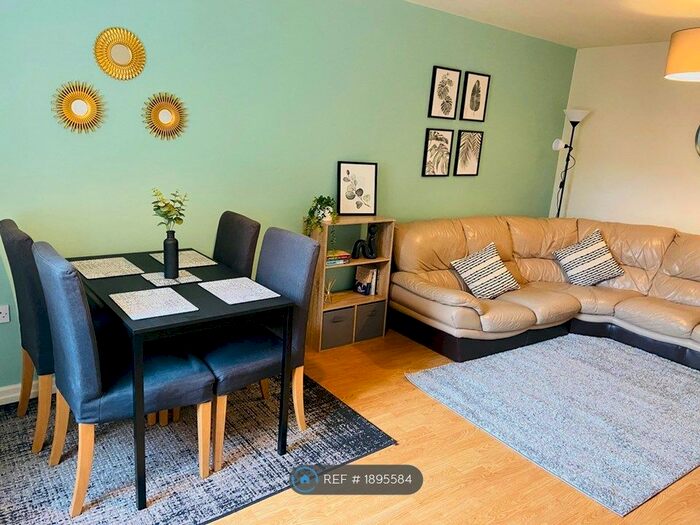 7 Bedroom Flat To Rent In Radford Road, Leamington Spa, CV31