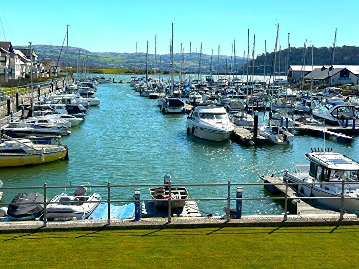 3 Bedroom Apartment For Sale In Deganwy Quay, Conwy (Town), Conwy (County Of), LL31