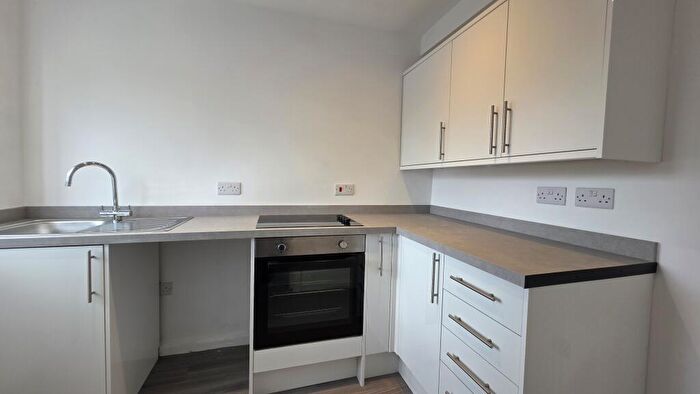 2 Bedroom Flat To Rent In Whinfell Way, Gravesend, DA12