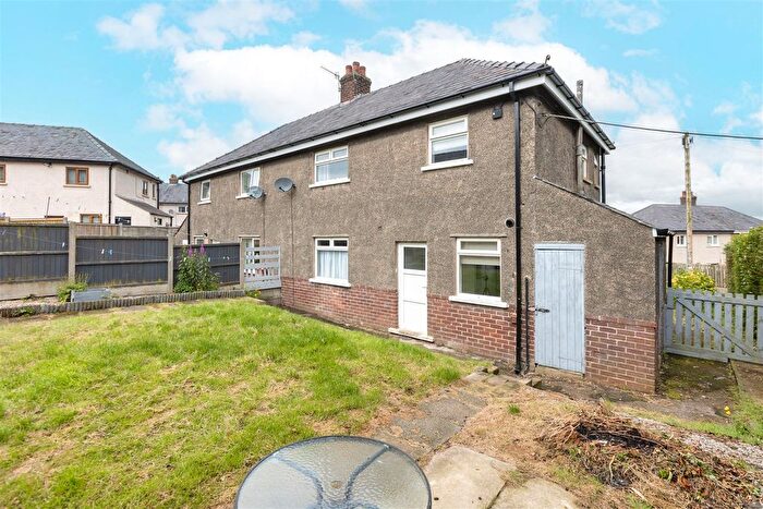 3 Bedroom Semi-Detached House For Sale In Arnhem Road, Carnforth, LA5