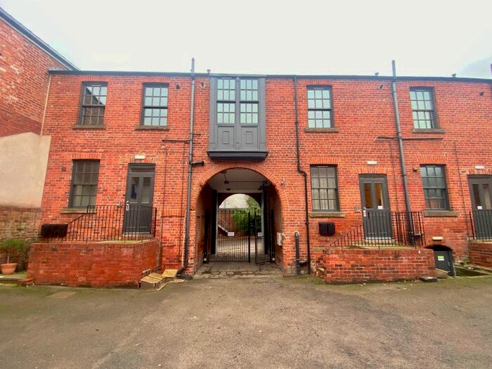 Studio To Rent In White Croft Works, Sheffield, S3