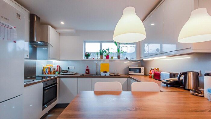 5 Bedroom Terraced House To Rent In Leeson Walk, Harborne, Birmingham, B17