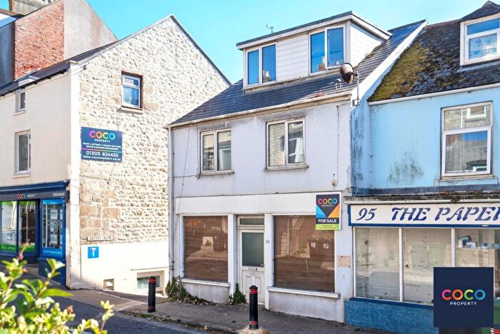 1 Bedroom Flat For Sale In Portland, Dorset, DT5