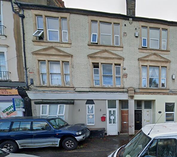 1 Bedroom Flat To Rent In Station Road, Westcliff On Sea, SS0