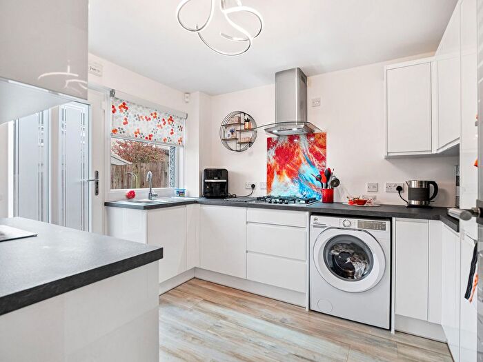 2 Bedroom Terraced House For Sale In Burnside Crescent, Shotts, ML7