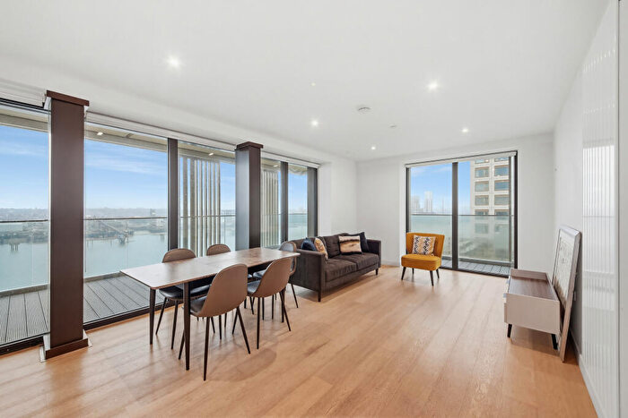 3 Bedroom Apartment For Sale In Marco Polo Tower, Bonnet Street, London, E16