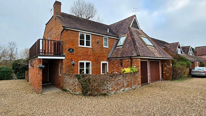 3 Bedroom End Of Terrace House For Sale In Chamberhouse Mill Lane, Thatcham, RG19